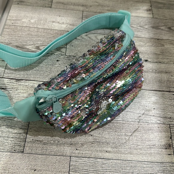 Blue sparkling sequins rainbow Fanny pack - Picture 3 of 5